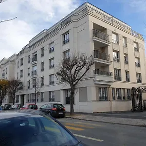Grand F3 Confortable 5 Mn De Paris Et Proche Disneyland Appartement